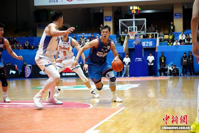 四川男篮全华班迎战新疆惨败 赛季零胜纪录延续