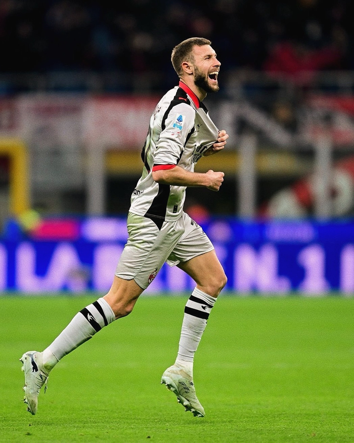 帕夫洛维奇与AC米兰续约至2028年 成为球队未来核