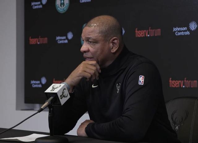 雄鹿末节崩盘字母哥缺阵惨遭骑士逆转